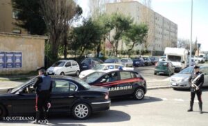 Controlli dei Carabinieri a Tor Bella Monaca, Roma