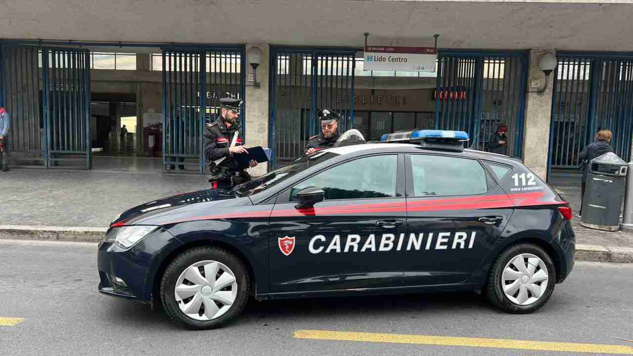 Controlli dei Carabinieri a Ostia