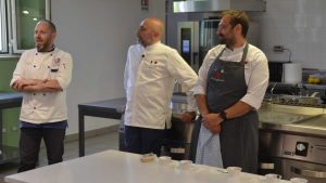 Chef Tiziano Zuccari con Anthony Genovese e il sous chef Francesco Di Lorenzo