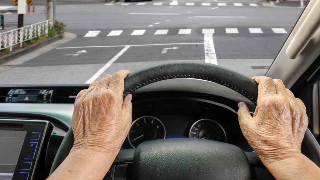 Anziani al volante, cambia tutto