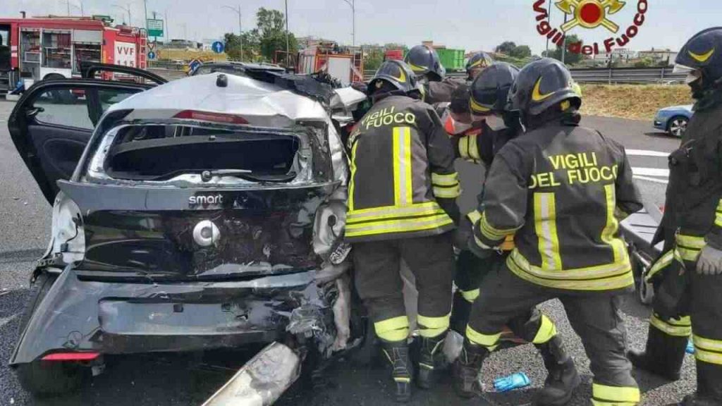 Incidente stradale Roma sul GRA