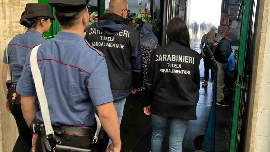 Mercato Esquilino Carabinieri