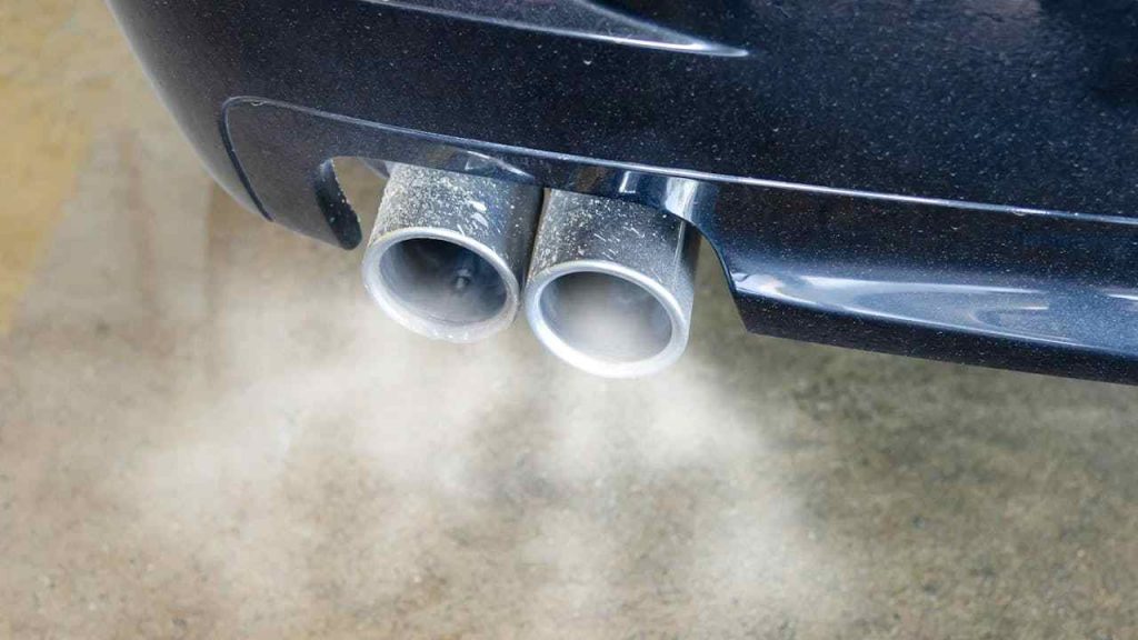 Smog_automobilli_pexels-khunkorn-laowisit-1359149-5233284